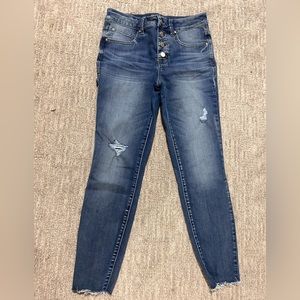 Maurice’s everflex high rise size 6 skinny jeans.